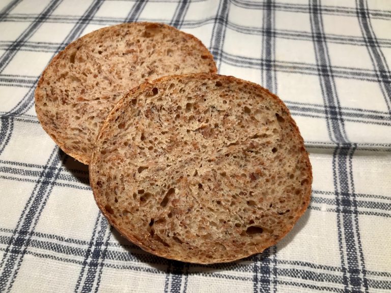 Kleiebrötchen – Wildes Brot